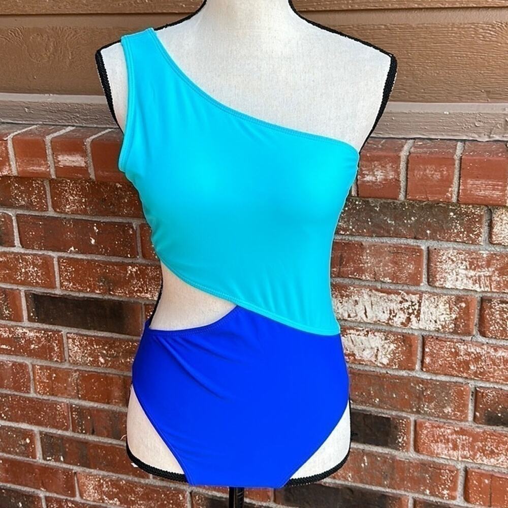 Women’s Medium One Shoulder Blue Colorblock Cutout One Piece Swimsuit Monokini